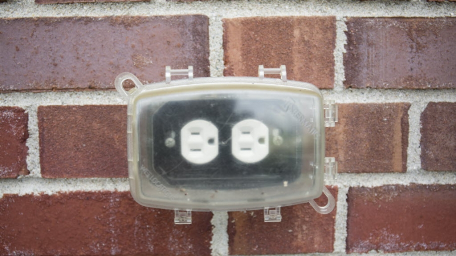 Exterior power outlet